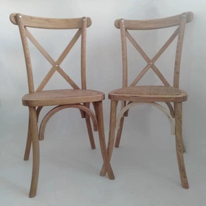 Sedia Crossback in Resina con Schienale a X in <span class=keywords><strong>Legno</strong></span> Massello e Plastica, Design Vintage per Matrimoni in Fattoria, Banchetti ed Eventi - Product Image 6