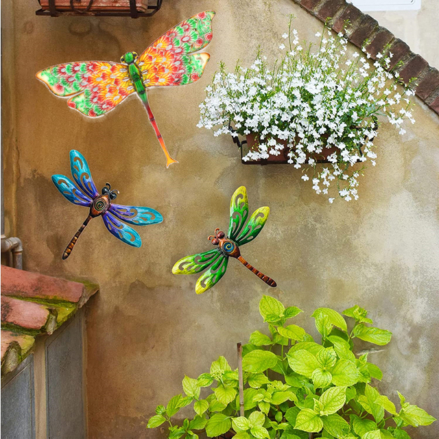 MR Metal Dragonfly Wall Art Garden Fence Outdoor Hanging Sculpture Metal Handicraft Customizable Vibrant Ornament