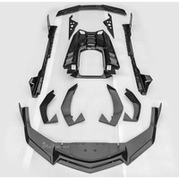 Kits carrosserie Duke Style Aero pour Lamborghini Revuelto en fibre de carbone sèche : Lame avant, jupes latérales, diffuseur arrière, ailerons, feux LED