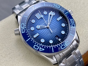 Reloj Mecánico de Buceo de Lujo, de la Mejor Calidad, Resistente al Agua, 42 mm, Movimiento VS Factory 8800, Bisel de Cerámica Azul, Esfera Azul, 300 m - Product Image 2