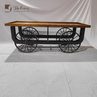 Meubles de restaurant de style rétro avec pieds en métal, plateau de table en bois, chariot poussé à la main, table à manger