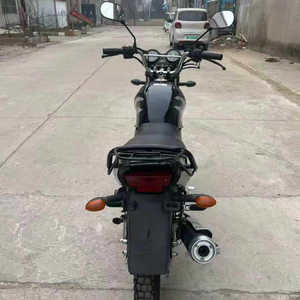 Yamaha YBR <span class=keywords><strong>125</strong></span>. Peinture d'origine, style tout-terrain, frein à disque avant, démarrage électrique et manuel, moteur silencieux et puissant. - Product Image 2