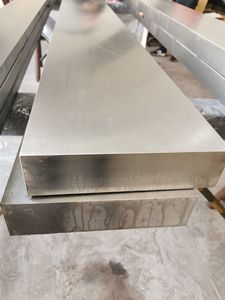 <b>Spring</b> <b>Steel</b> Flat Bar for Making Leaf <b>Springs</b> Withsup7 Sup9 Sup9a AISI ASTM SUS 420f 422 431 Stainless <b>Steel</b> Flat Bar - Product Image 4