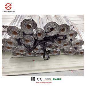 Alfombrilla de calefacción de <span class=keywords><strong>suelo</strong></span> <span class=keywords><strong>radiante</strong></span> eléctrica de papel de aluminio FEP de 150W <span class=keywords><strong>para</strong></span> suelos de madera de <span class=keywords><strong>alfombras</strong></span> modernas <span class=keywords><strong>para</strong></span> hoteles - Product Image 6