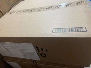 สวิตช์เครือข่าย Original C9300 Series 48-Port PoE+ Network Essentials รุ่น C9300-48T-E สวิตช์ประสิทธิภาพสูง - Product Image 3