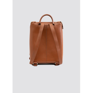 Mochila de Cuero 100% Genuino Estilo Urbano para Mujer con Estructura y Forro Interior Suave - Product Image 4