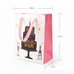 Caja de Regalo para Pastel de Chocolate con Asa, Fabricada con Materiales Reciclados, Diseño Jude Lyjeny - Product Image 1