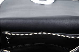 ZB345缅甸工厂0关税时尚名牌皮包休闲女专利pu鳄鱼翻盖派对斜挎包带围巾 - Product Image 4