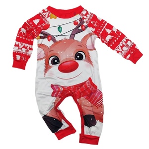 Conjunto de Pijamas Familiares Vermelhos Fofos com Cintura Elástica, Manga Longa, Duas Peças, Malha Tricotada, com Estampa de Rena de Natal para Pais e Filhos - Product Image 5