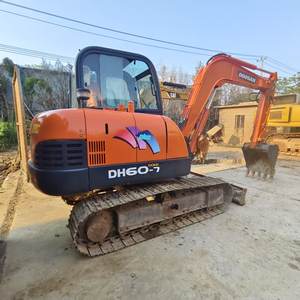 Excavatrice Doosan DH60-7 de 6 tonnes à prix abordable, haute qualité, capacité de godet de 0,2 m³, machine de construction avec moteur excellent - Product Image 3