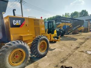 Niveladora Cat usada de rendimiento excepcional 140H Motor y bomba de componentes de núcleo de Caterpillar de bajo precio a la venta - Product Image 4