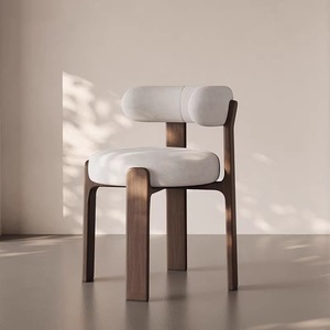 Chaise de salle à manger en bois massif de style rétro <span class=keywords><strong>français</strong></span>, design du milieu du siècle, luxe léger pour la maison et les gîtes - Product Image 1