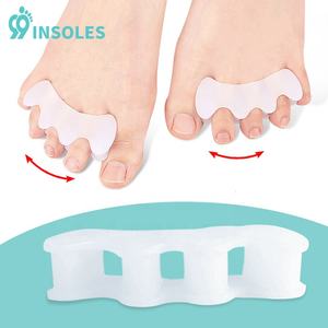 99 semelles Pédicure Trois Trous Séparateur D'ongles Oignon Orteil Correcteur Chaussure Orteil Protecteurs Doux Sebs Splitter - Product Image 3