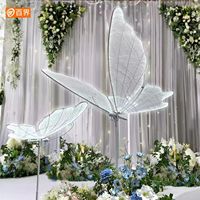 Nouveauté transfrontalière : Grandes lampes décoratives et lanternes lumineuses en forme de papillon, suspendues au plafond, pour la route, les mariages, les auditoriums et les scènes.