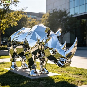 Sculpture de <span class=keywords><strong>rhinocéros</strong></span> contemporaine en acier inoxydable, grande statue d'art métallique à faible polyvalence pour projets commerciaux et propriétés de luxe - Product Image 2