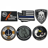 Patch en caoutchouc PVC 3D surélevé personnalisé, badge logo multicouche avec fixation auto-agrippante et à coudre pour décoration