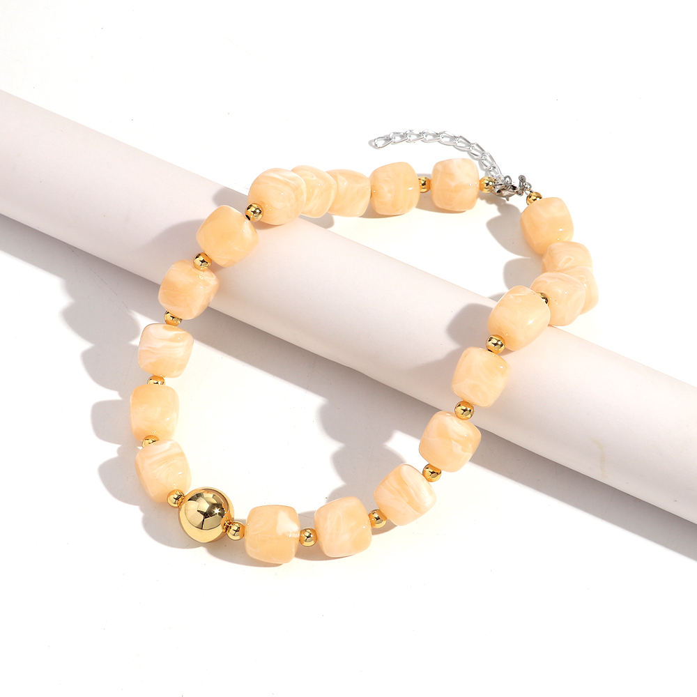 สีเหลือง