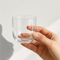 Vente en gros de porte-bougies en verre transparent à base ronde en arc, petits gobelets en verre pour la décoration d'ambiance intérieure
