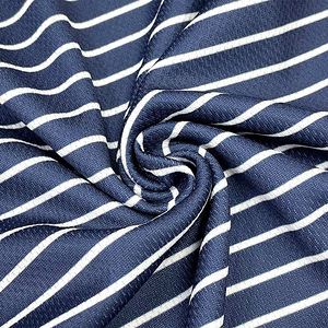 Polos à sublimation Chemises de sport personnalisées à séchage rapide avec bande de logo pour hommes - Product Image 3