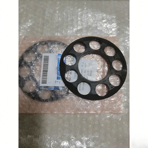 لوحة منافذ ذات تسعة فتحات 708-2G-13341 لمضخة هيدروليكية PC360-8MO، واجهة كتلة أسطوانة الحفار 30-36 طن، مقاومة للتآكل، قطعة أصلية - Product Image 2