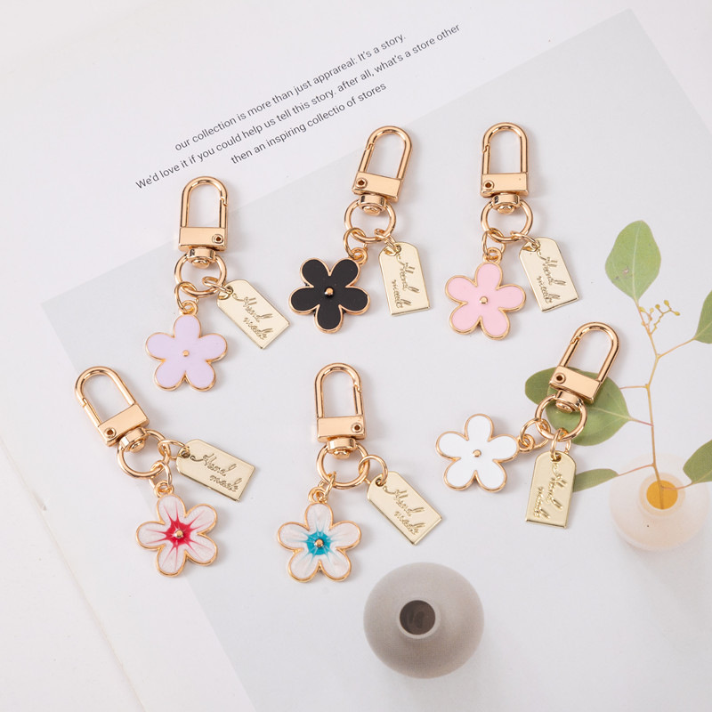 Fashion INS Style Daisy Flower Key Chain Pink White Black