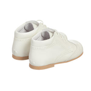 Bambini alla moda Classico di Brevetto bianco Del Cuoio genuino Lace Up Scuola Per Bambini piccola <span class=keywords><strong>bambina</strong></span> di Inverno Piatto Stivali Breve Caviglia - Product Image 4