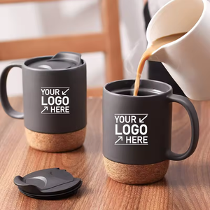 Tasses en porcelaine noires et blanches personnalisées par le fabricant, pour eau, lait, café, mugs en céramique avec base en liège mate - Product Image 4