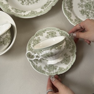 Juego de Platos de Cerámica con Estampado Floral Verde Salvia Vintage Europeo 2026, Platos Retro con Diseño Floral Verde para Bodas y Eventos - Product Image 4
