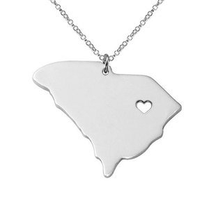 Collier en acier inoxydable avec pendentif cœur creux de la <span class=keywords><strong>carte</strong></span> de l'État de Caroline du <span class=keywords><strong>Sud</strong></span>, bijoux de mode pour hommes et femmes - Product Image 2