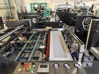 Machine de laminage et d'embossage thermique double face entièrement automatique pour films plastiques OPP, PET, PVC et métalliques YFMA-760