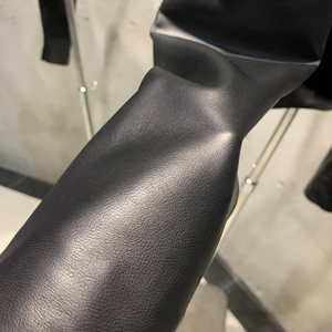 Venta caliente recortada chaquetas <span class=keywords><strong>de</strong></span> cuero gran cuello <span class=keywords><strong>de</strong></span> <span class=keywords><strong>piel</strong></span> chaqueta <span class=keywords><strong>de</strong></span> cuero <span class=keywords><strong>mujer</strong></span> chaqueta <span class=keywords><strong>de</strong></span> cuero negro - Product Image 5