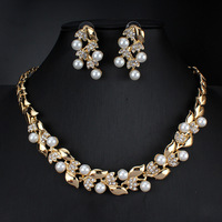 Accessoires de perle d'imitation de mariée collier de strass boucles d'oreilles ensemble de mariage Banquet petit collier exquis ensemble de deux pièces