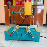 Machine de perçage et de fraisage de petits profilés pour la fabrication de fenêtres et de portes en aluminium et PVC