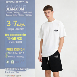 Set Sportivo Casual per Adulti con Logo Personalizzato Stampato, Traspirante 100% Poliestere, Maglietta Bianca a Maniche Corte e <span class=keywords><strong>Pantaloncini</strong></span> Neri, Completo 2 Pezzi - Product Image 1