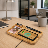 Plateau en bambou laqué avec espace pour téléphone, idéal pour salon et bureau – Rangement pour télécommandes, lunettes, breloques et pièces de monnaie