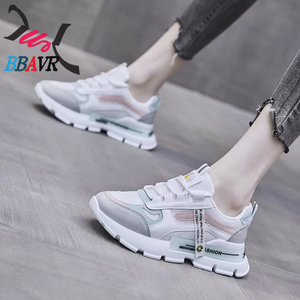 Zapatos Deportivos Blancos de Plataforma para Mujer, Estilo Casual y Moderno 2021 - Product Image 3