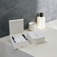 Boîte à bijoux en carton magnétique beige recyclé écologique avec insert en mousse et ruban nœud Logo personnalisé pour emballage cadeau