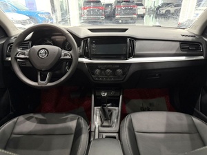 Auto Usata Sko-da <span class=keywords><strong>Kamiq</strong></span> 1.5L Comfort Edition Automatica 2022 Benzina SUV Guida a Sinistra Basso Chilometraggio Pronta per la Spedizione FOB - Product Image 5