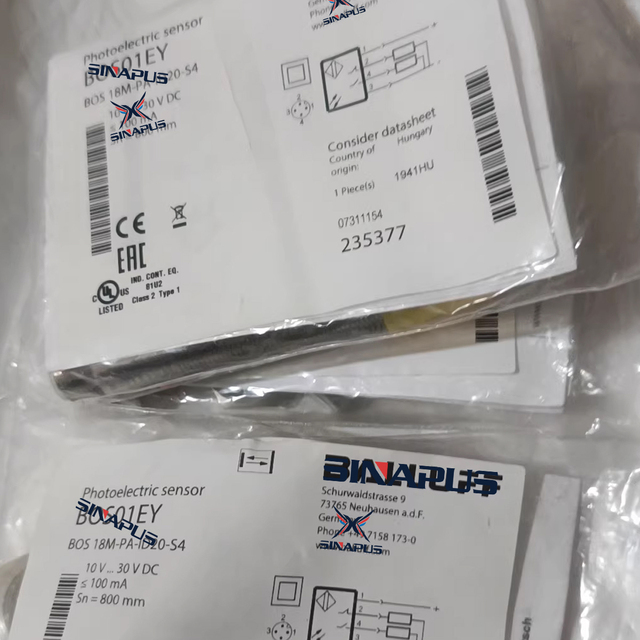 BOS01EY Original Factory BOS 18M-PA-ID20-S4 Diffuse Reflective Photoelectric Sensor