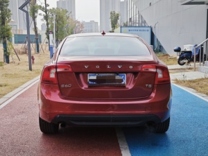 <span class=keywords><strong>Volvo</strong></span> S60 T5 Comfort Import 2013, 5 cylindres turbo, sécurité urbaine, cabine écologique, haute spécification, bien entretenue - Product Image 5