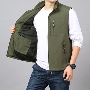 Gilet matelassé en laine double face pour homme, col rabattable, sans manches, idéal pour l'extérieur en hiver - Product Image 2