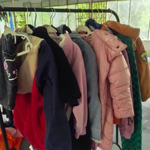 <span class=keywords><strong>Ropa</strong></span> <span class=keywords><strong>Infantil</strong></span> <span class=keywords><strong>de</strong></span> Otoño-Invierno <span class=keywords><strong>de</strong></span> Segunda Mano, Grado C03, Colores Variados, Alta Calidad, Lotes Limpios, Colección <span class=keywords><strong>de</strong></span> <span class=keywords><strong>Ropa</strong></span> Barata - Product Image 1