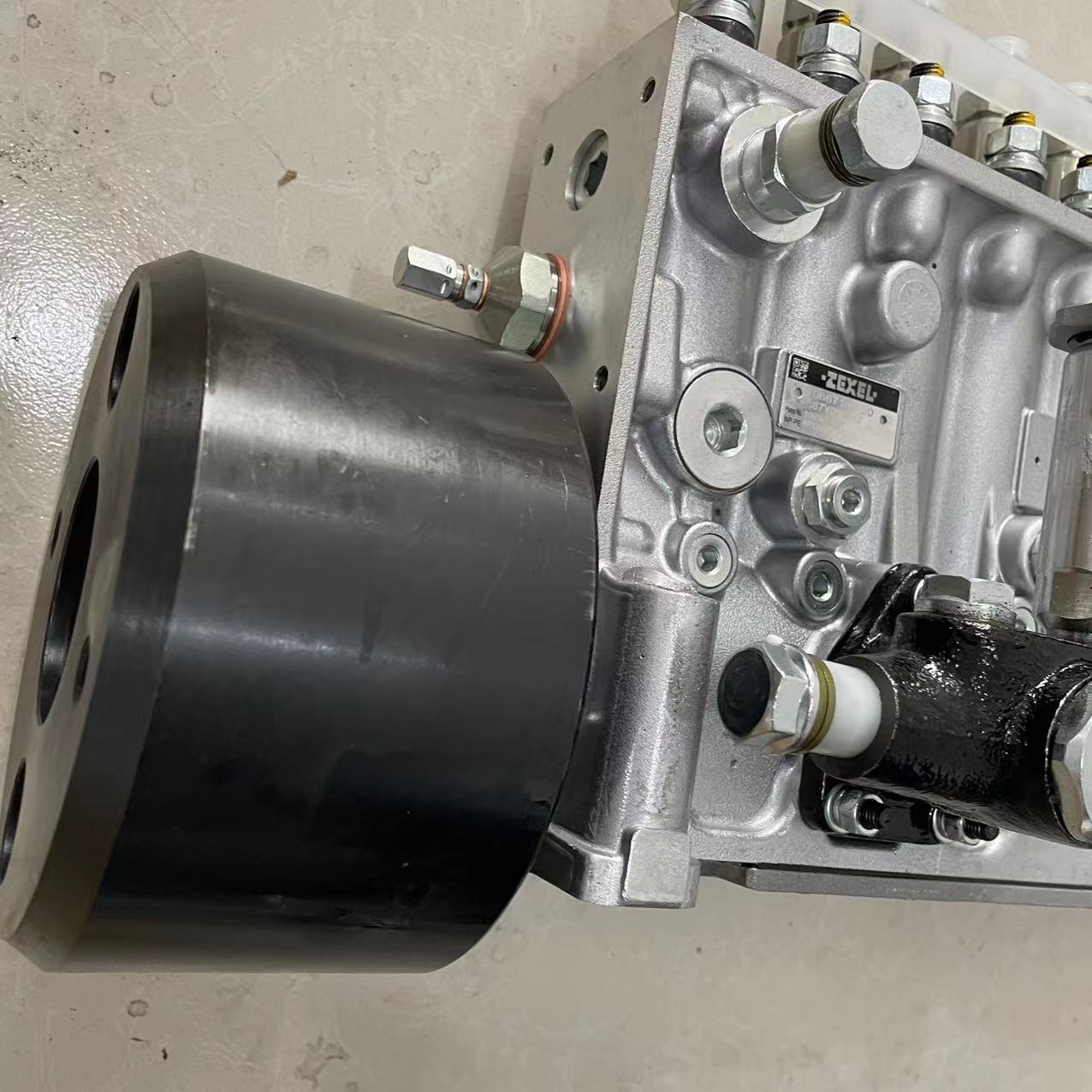 DIESEL 専用 ZEXEL 101402-8170 101041-8890 8-97354180-0 Fuel Injection