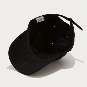 Casquette de sport tendance pour femme, idéale pour la course et le cyclisme, en coton, style baseball ou trucker, avec broche en métal et motif diamant. - Product Image 5