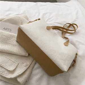 Sac à bandoulière grande capacité tendance pour femme, nouvelle version coréenne, sac fourre-tout en cuir souple gaufré, sac d'affaires simple - Product Image 4