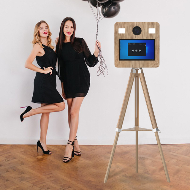 Portable 15.6 Inch DSLR Photo Booth Machine with Touch Screen Selfie Booth Instant Print Flight Case for Wedding Party Event