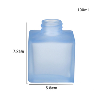 Diffuseur d'arômes en verre avec bouchon pour la décoration de la maison, diffuseur de parfum pour la maison, carré givré, personnalisé OEM et ODM, 100 ml, diffuseur de parfum à roseaux