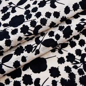 Vải cotton 100% dệt thoáng khí, màu đen hoa văn nhẹ nhàng, kiểu nhăn tự nhiên, may sẵn theo yêu cầu, bán sỉ, dùng cho váy áo, túi xách của bé gái và bé trai - Product Image 6