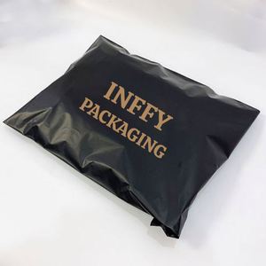 Bolsa de Embalaje para Camisetas Negra Ecológica Personalizada, Biodegradable, de Poliéster con Logotipo para Uso en Supermercados - Product Image 4