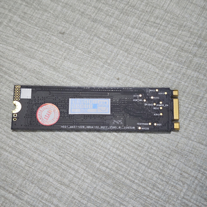 二手 M.2 SSD 500MBS PCIe Gen4 NVMe M.2 内置固态硬盘 512GB HDD 容量 - Product Image 2